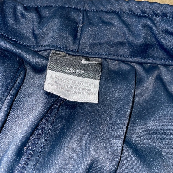 Nike dri fit zip up shorts - Picture 5 of 5